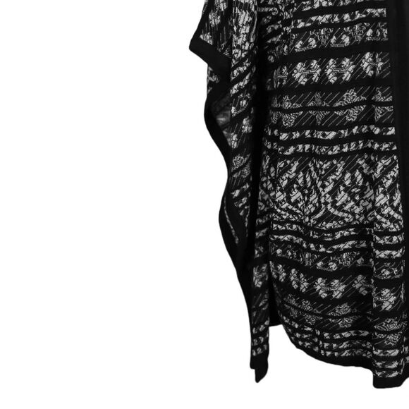 Chico's Women's Kimono Black Gray Geometric Open Front Cardigan Jacket 2 US L/12 - Picture 8 of 8